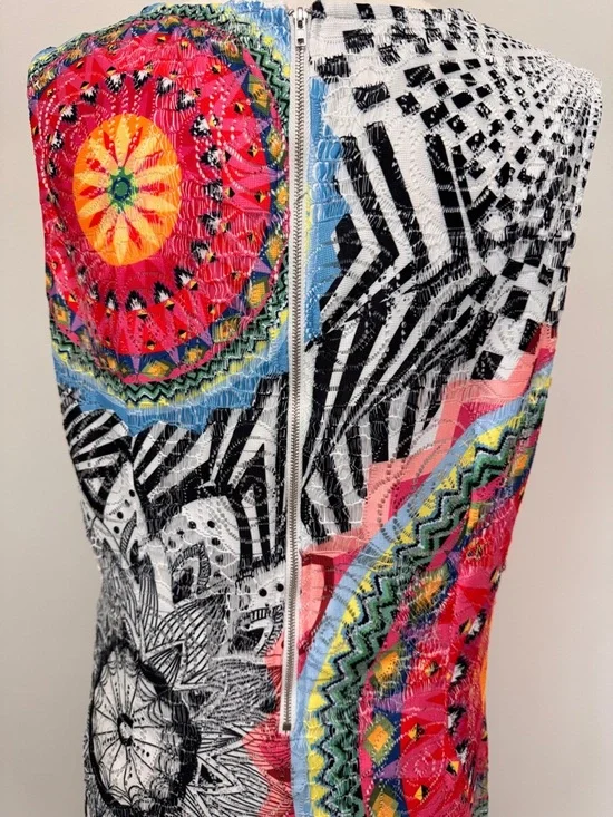 Papillon Blanc Multicolor Sleeveless Mandala Tunic with Black & White Accents - Picture 8 of 16